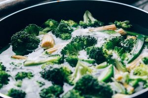 symptoms of vitamin a deficiency and treatment